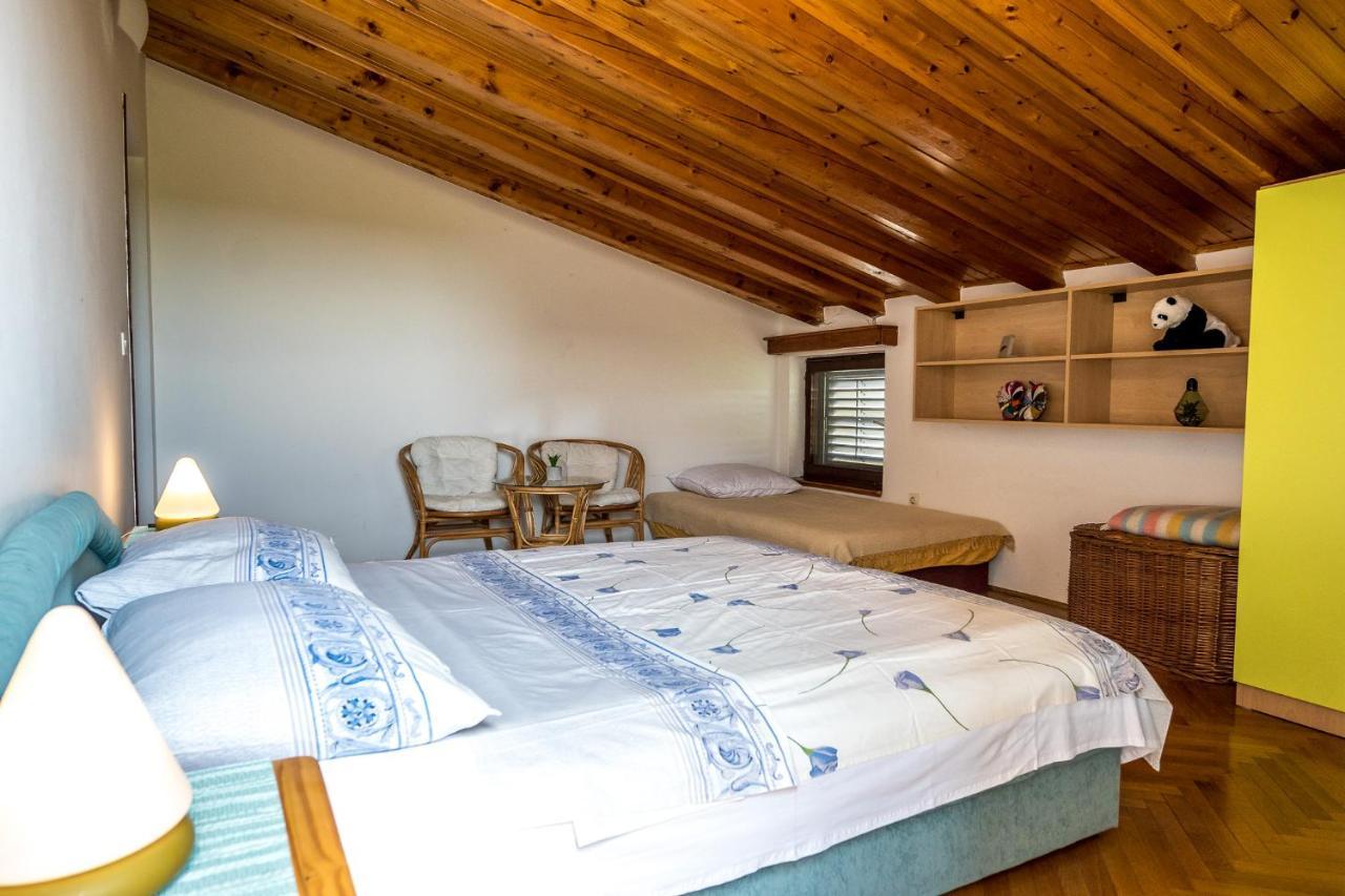 Apartmani Rosa Туран Екстериор снимка